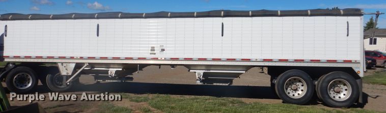 image for item GA9050 2016 Wilson DWH-500 Pace Setter double hopper bottom grain trailer