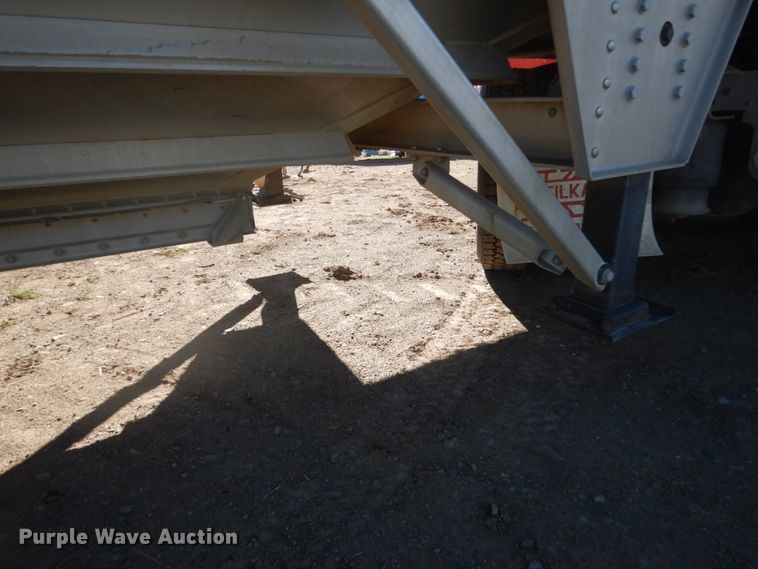 image for item GA9050 2016 Wilson DWH-500 Pace Setter double hopper bottom grain trailer