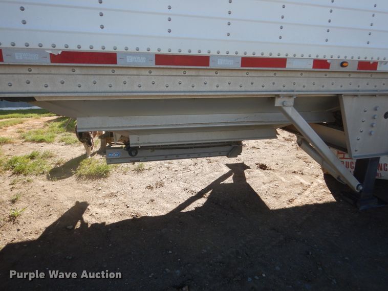 image for item GA9050 2016 Wilson DWH-500 Pace Setter double hopper bottom grain trailer
