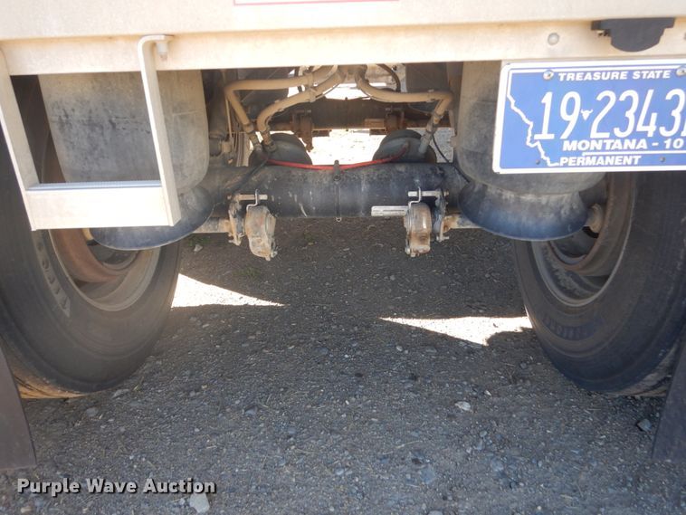 image for item GA9050 2016 Wilson DWH-500 Pace Setter double hopper bottom grain trailer