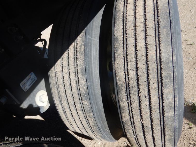 image for item GA9050 2016 Wilson DWH-500 Pace Setter double hopper bottom grain trailer