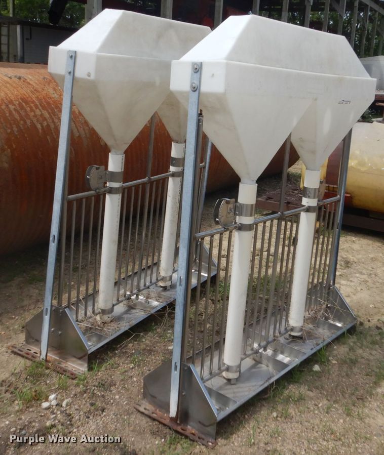(2) hog feeders in Currie, MN Item GA9067 sold Purple Wave