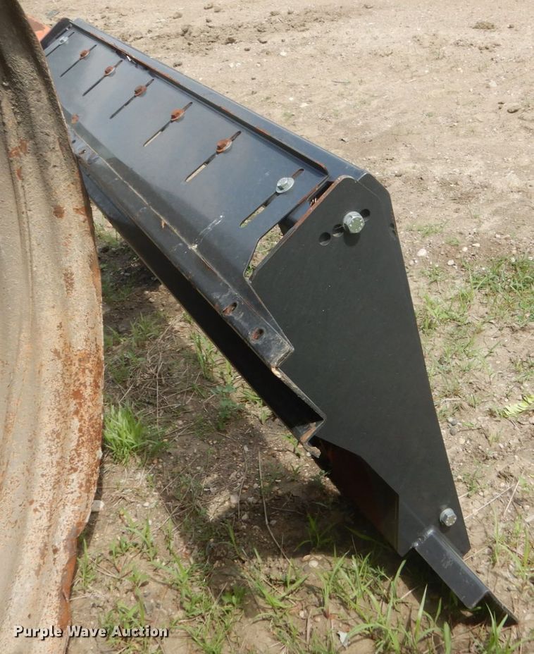 image for item GA9069 Combine header adapter