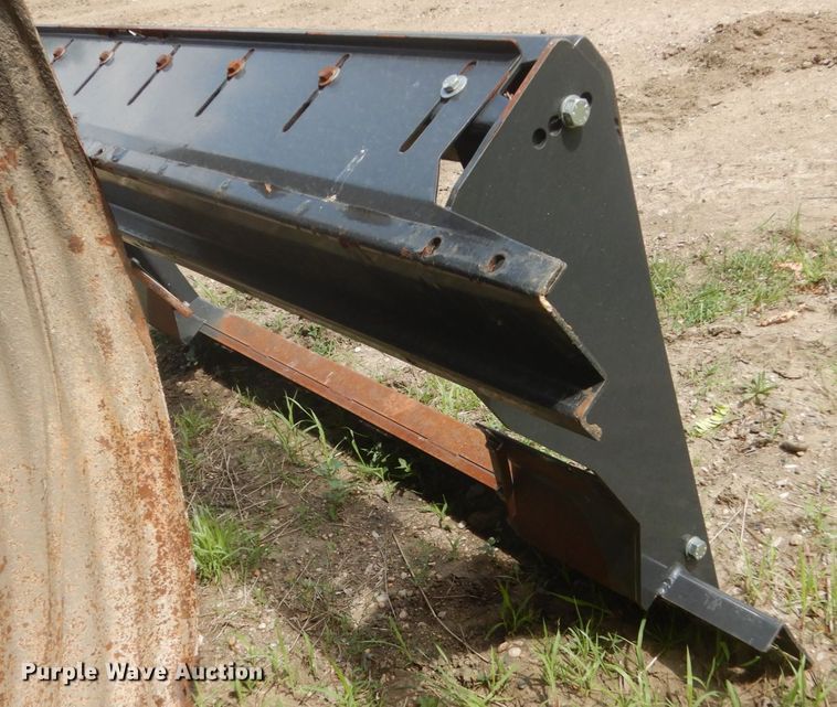 image for item GA9069 Combine header adapter