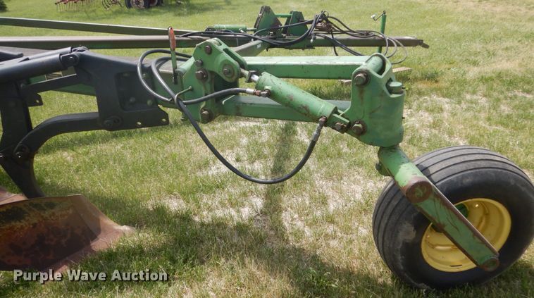 image for item GA9070 John Deere 3700 10 bottom plow
