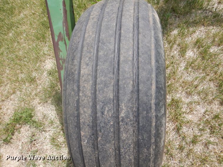 image for item GA9070 John Deere 3700 10 bottom plow