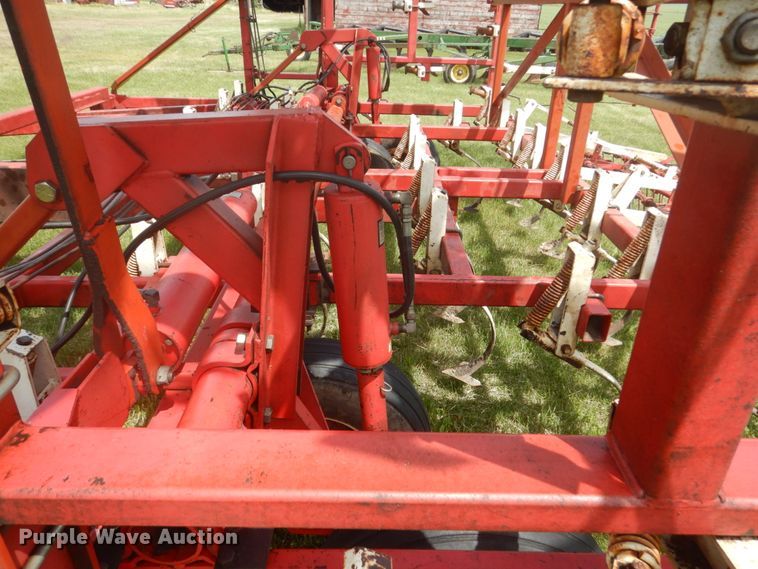 image for item GA9071 Wil-Rich field cultivator