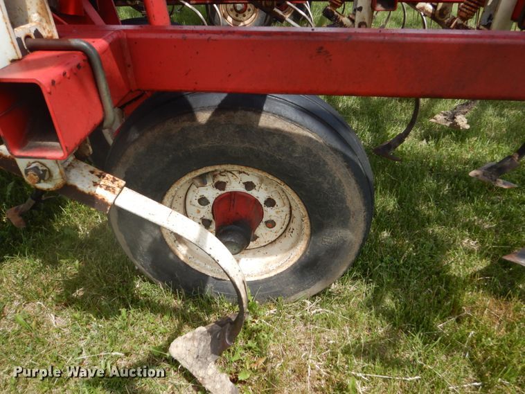 image for item GA9071 Wil-Rich field cultivator