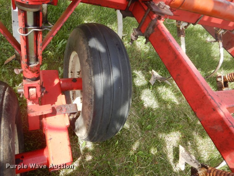 image for item GA9071 Wil-Rich field cultivator