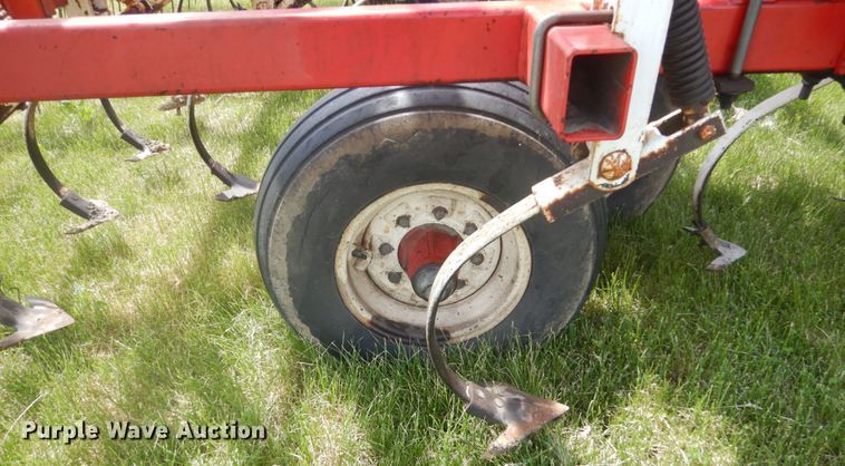 image for item GA9071 Wil-Rich field cultivator