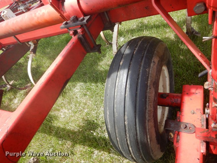 image for item GA9071 Wil-Rich field cultivator