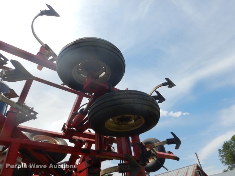image for item GA9071 Wil-Rich field cultivator