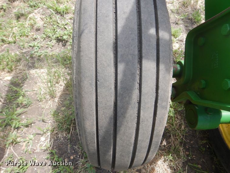 image for item GA9072 John Deere 2410 chisel plow