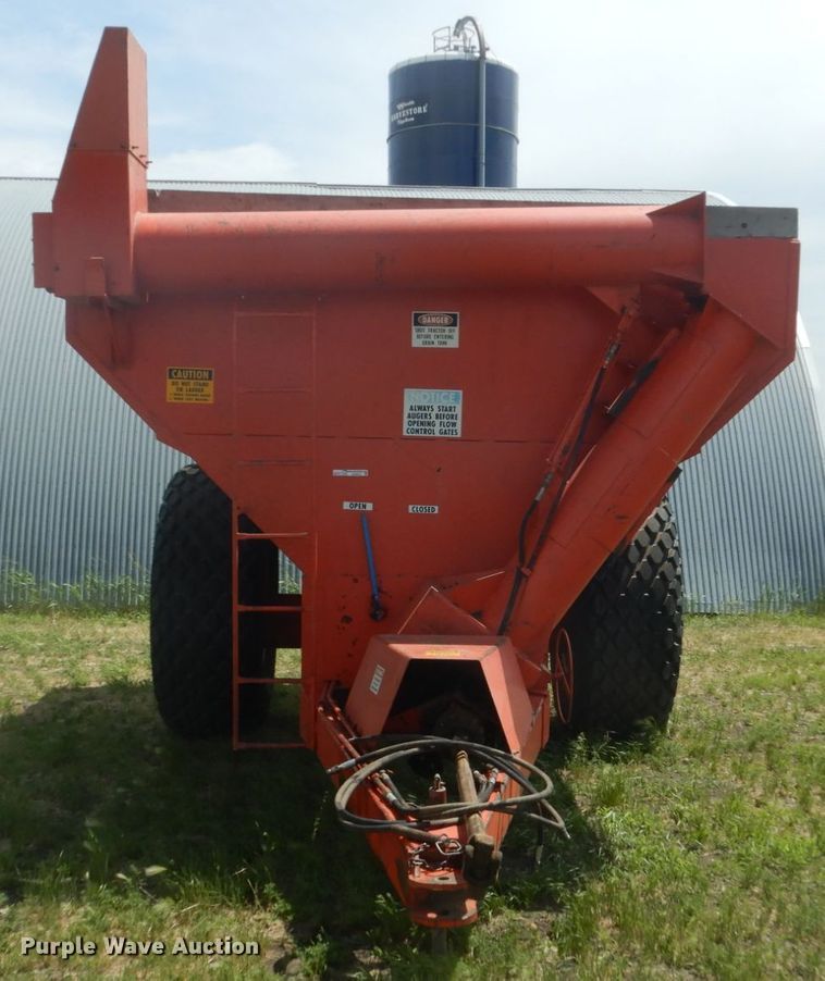 image for item GA9073 Killbros 1200 grain cart