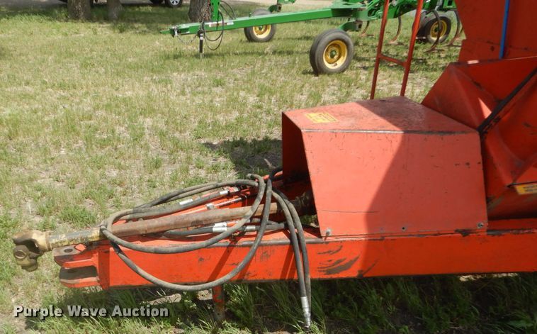 image for item GA9073 Killbros 1200 grain cart