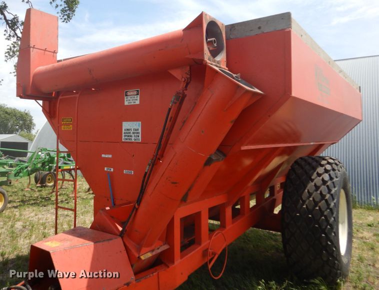 image for item GA9073 Killbros 1200 grain cart