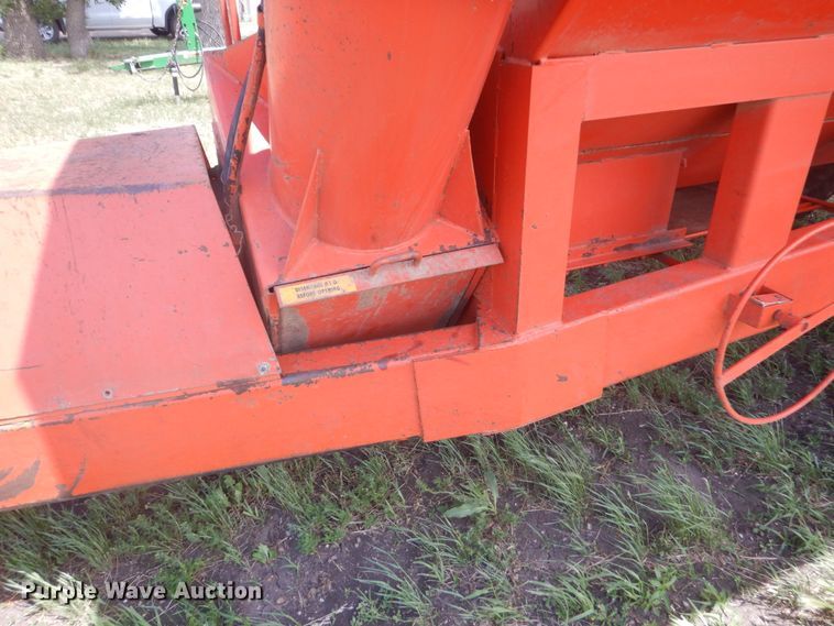 image for item GA9073 Killbros 1200 grain cart