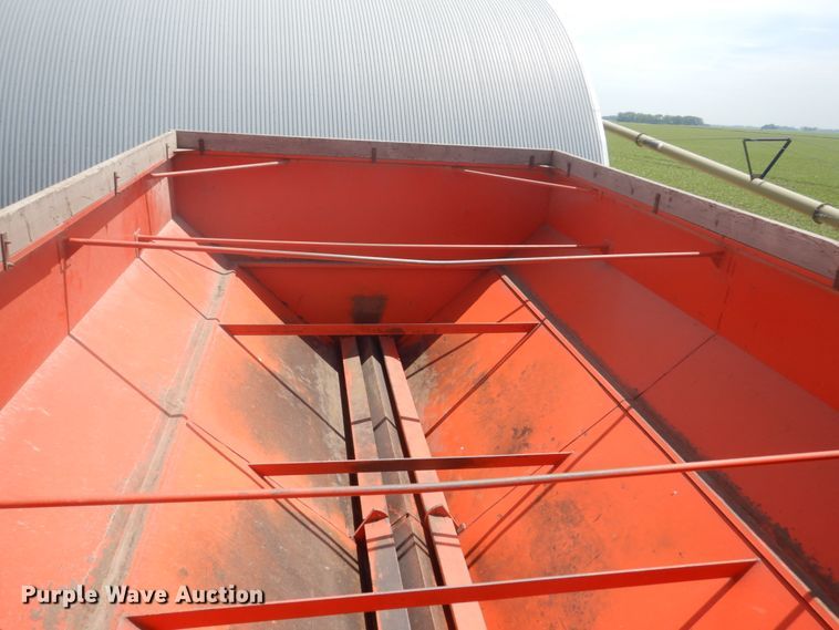 image for item GA9073 Killbros 1200 grain cart