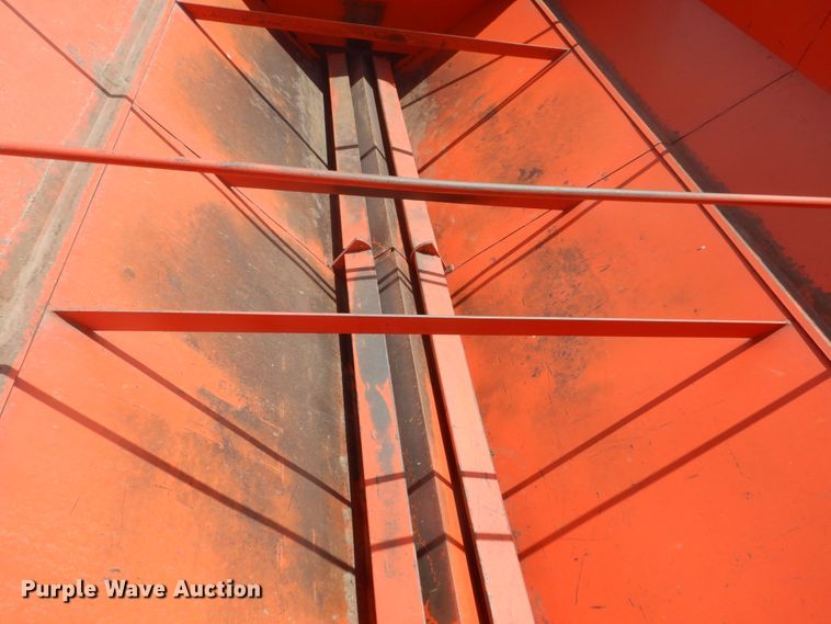 image for item GA9073 Killbros 1200 grain cart