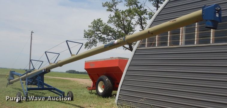 image for item GA9074 Harvest International H1072 auger