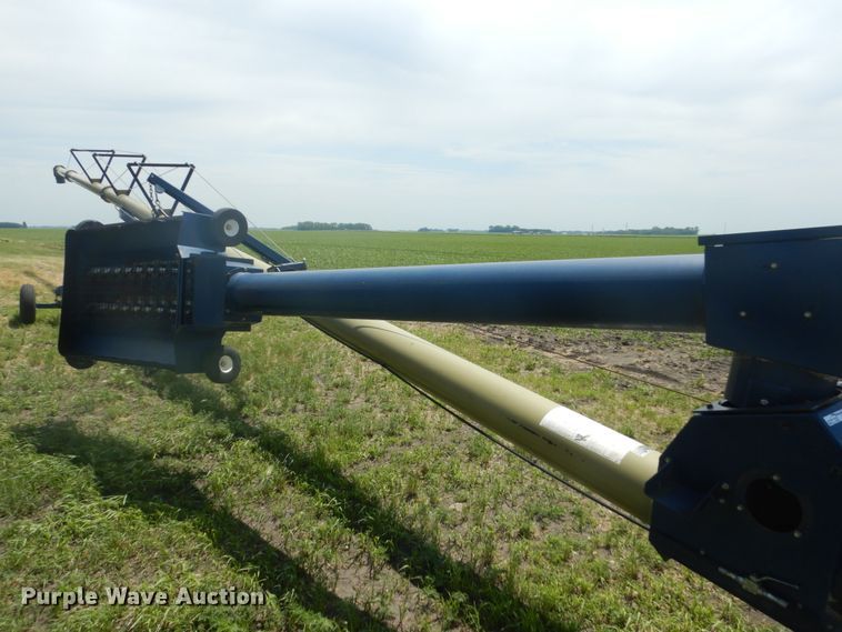 image for item GA9074 Harvest International H1072 auger