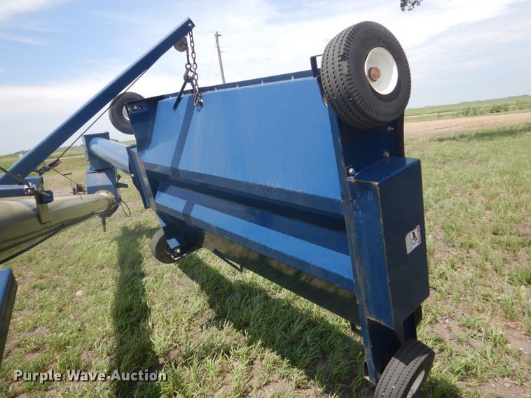 image for item GA9074 Harvest International H1072 auger
