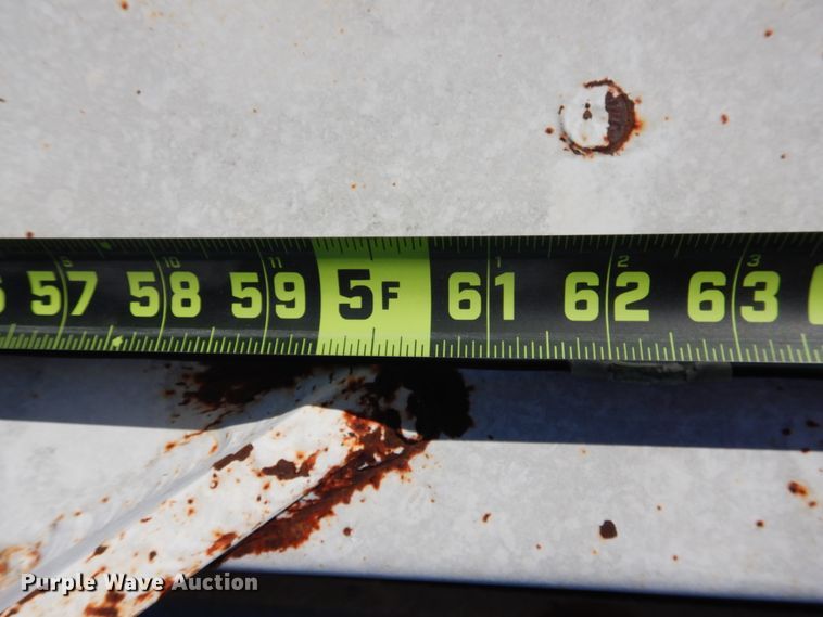 image for item GE9457 1999 Pacer feed delivery trailer