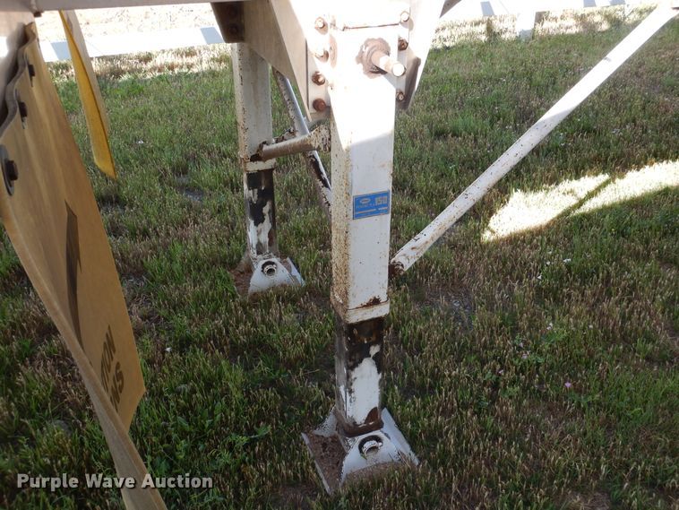 image for item GE9457 1999 Pacer feed delivery trailer