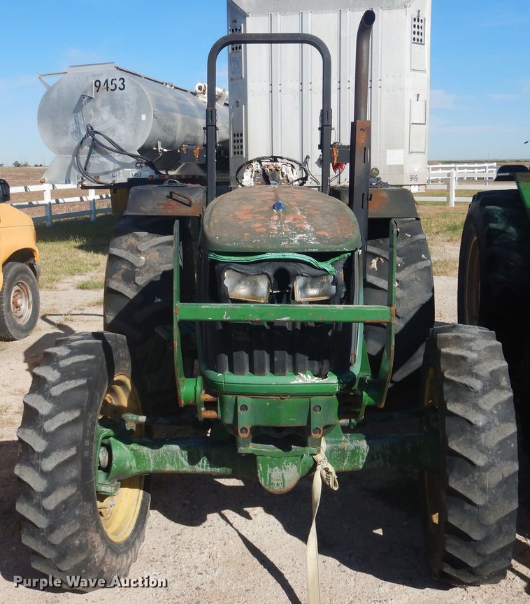 image for item GE9459 2011 John Deere 5075E  tractor