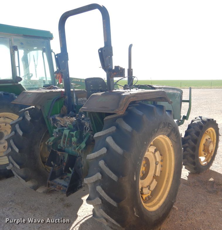 image for item GE9459 2011 John Deere 5075E  tractor