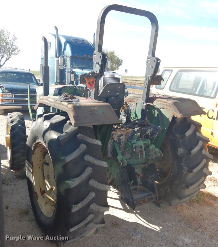 image for item GE9459 2011 John Deere 5075E  tractor