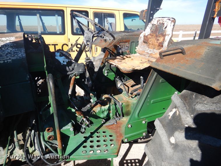 image for item GE9459 2011 John Deere 5075E  tractor