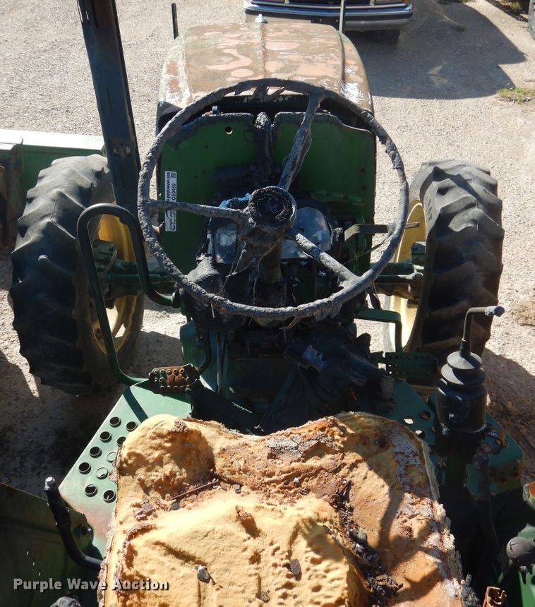 image for item GE9459 2011 John Deere 5075E  tractor
