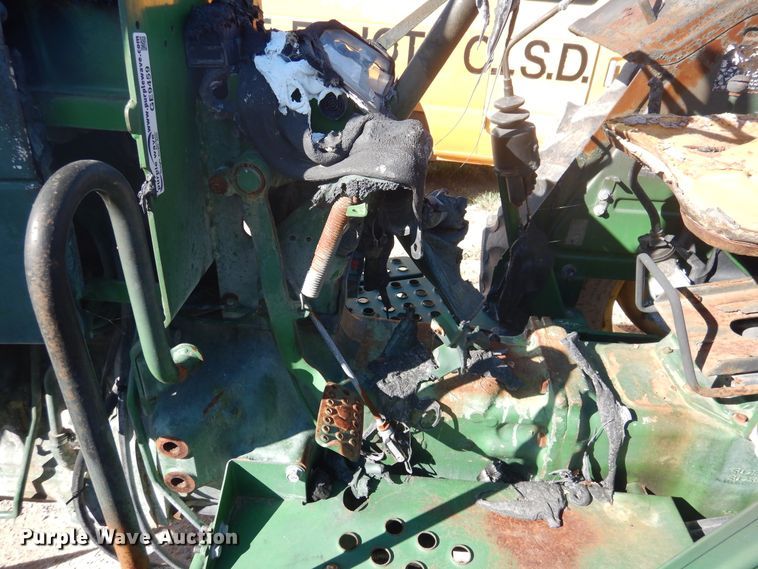 image for item GE9459 2011 John Deere 5075E  tractor