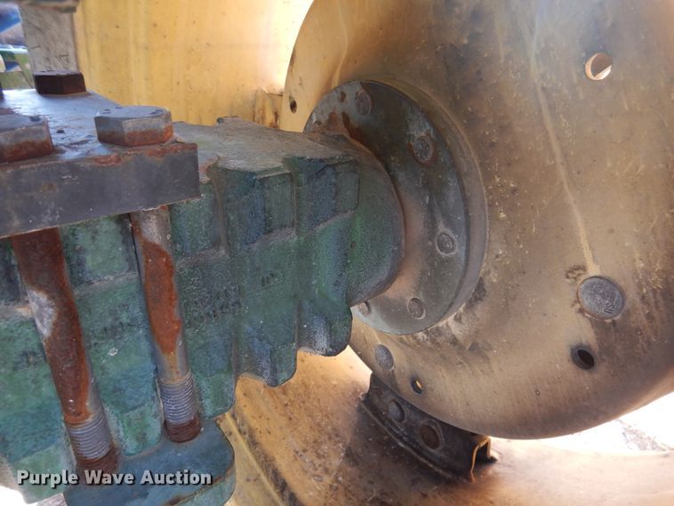 image for item GE9459 2011 John Deere 5075E  tractor