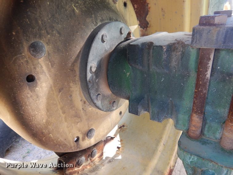 image for item GE9459 2011 John Deere 5075E  tractor