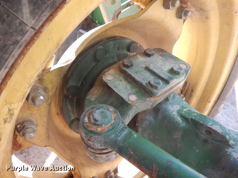 image for item GE9459 2011 John Deere 5075E  tractor