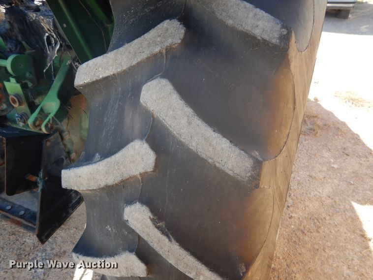 image for item GE9459 2011 John Deere 5075E  tractor