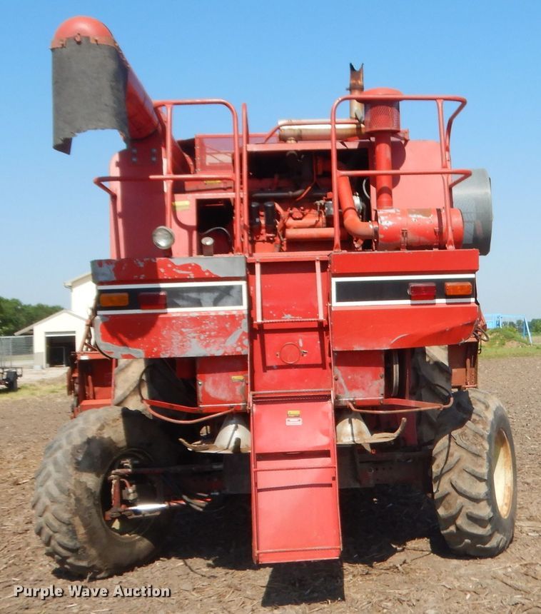 image for item GN9434 1979 International 1460 Axial-Flow RWA combine