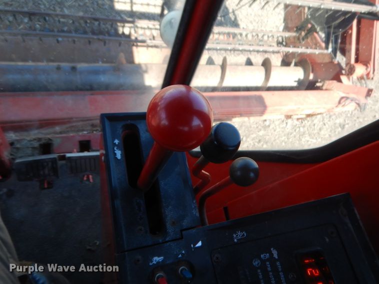 image for item GN9434 1979 International 1460 Axial-Flow RWA combine