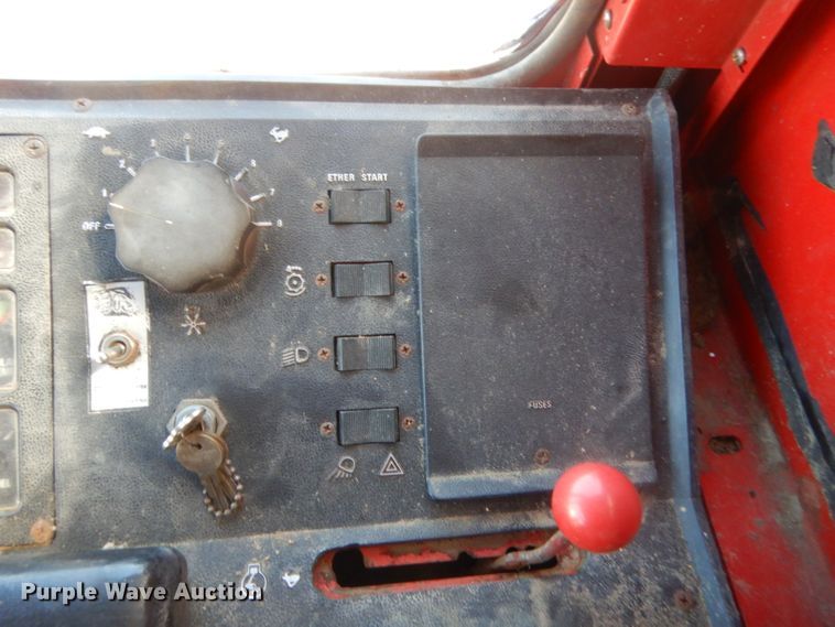 image for item GN9434 1979 International 1460 Axial-Flow RWA combine