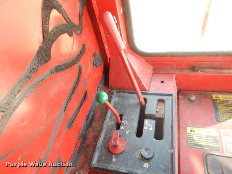 image for item GN9434 1979 International 1460 Axial-Flow RWA combine