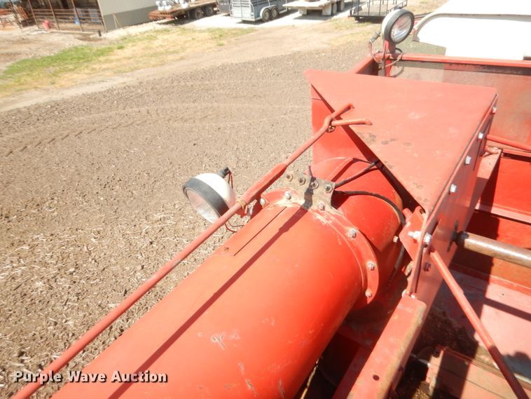 image for item GN9434 1979 International 1460 Axial-Flow RWA combine