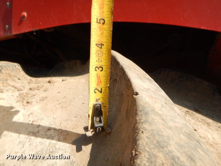 image for item GN9434 1979 International 1460 Axial-Flow RWA combine