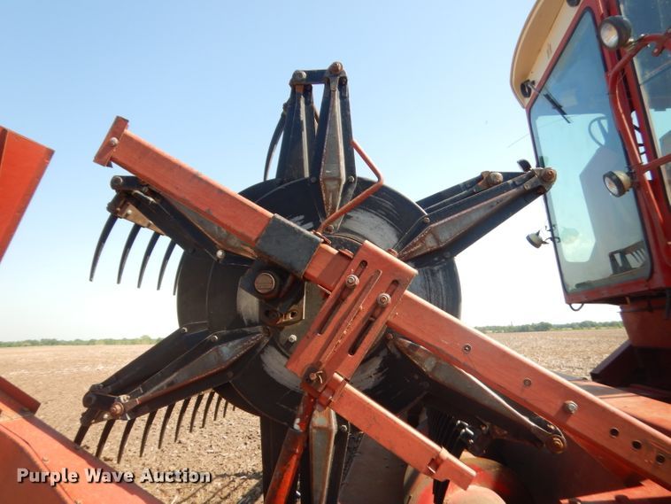 image for item GN9434 1979 International 1460 Axial-Flow RWA combine