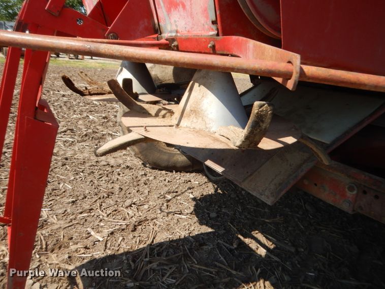 image for item GN9434 1979 International 1460 Axial-Flow RWA combine