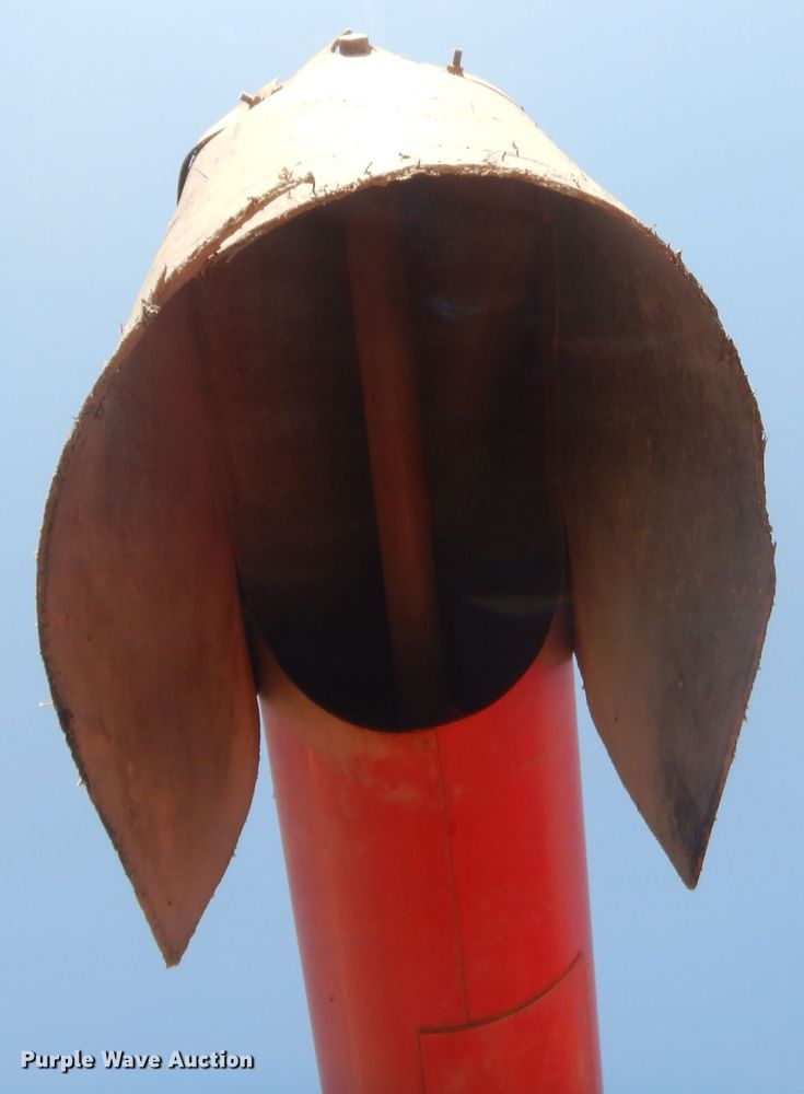 image for item GN9434 1979 International 1460 Axial-Flow RWA combine