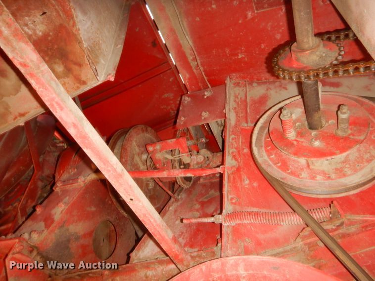image for item GN9434 1979 International 1460 Axial-Flow RWA combine