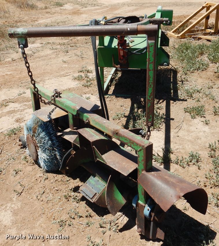 image for item GN9916 Bunk cleaner