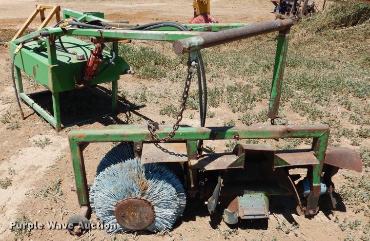 image for item GN9916 Bunk cleaner